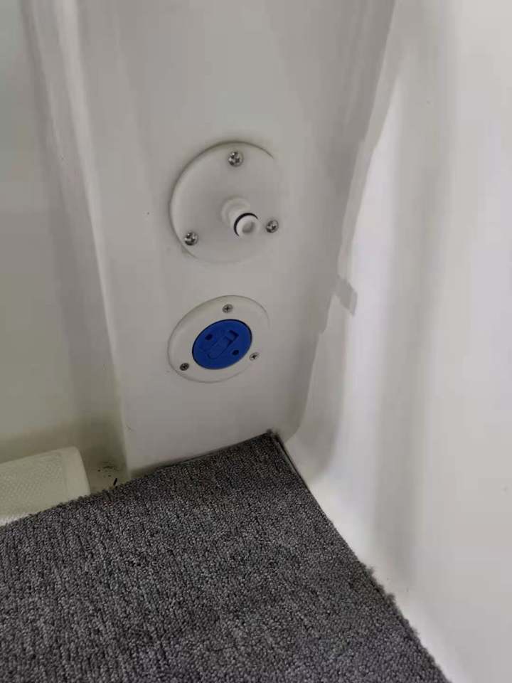 1695267500979712.jpg